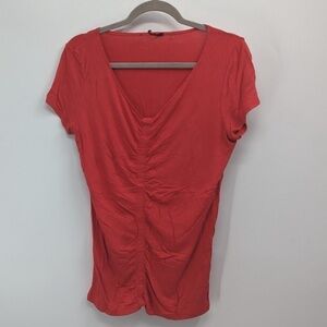 Tahari Women’s red V-neck blouse‎ size large